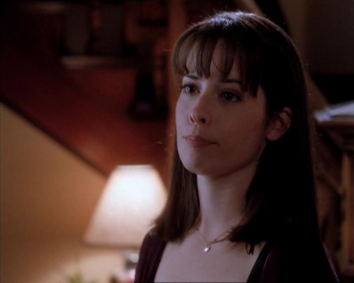 Charmed-Online_dot_net-1x04DeadManDating0854.jpg