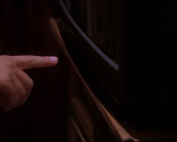 Charmed-Online_dot_net-1x04DeadManDating1013.jpg Charmed-Online_dot_net-1x04DeadManDating1013.jpg