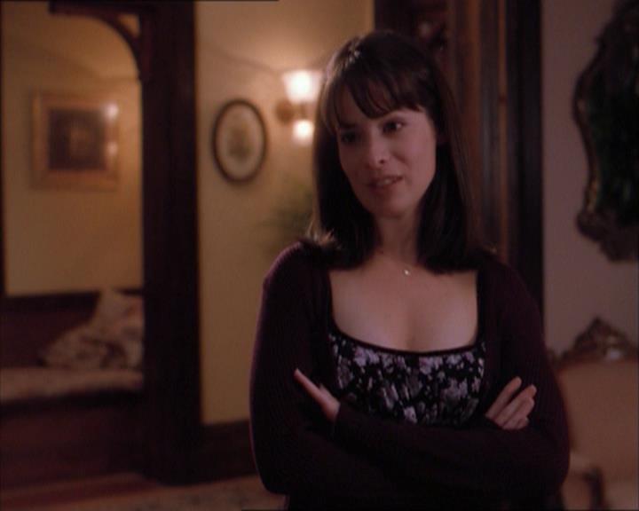 Charmed-Online_dot_net-1x04DeadManDating1093.jpg