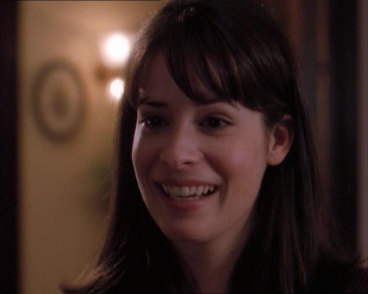 Charmed-Online_dot_net-1x04DeadManDating1099.jpg