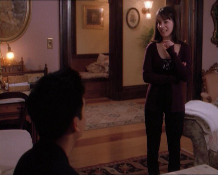 Charmed-Online_dot_net-1x04DeadManDating1109.jpg