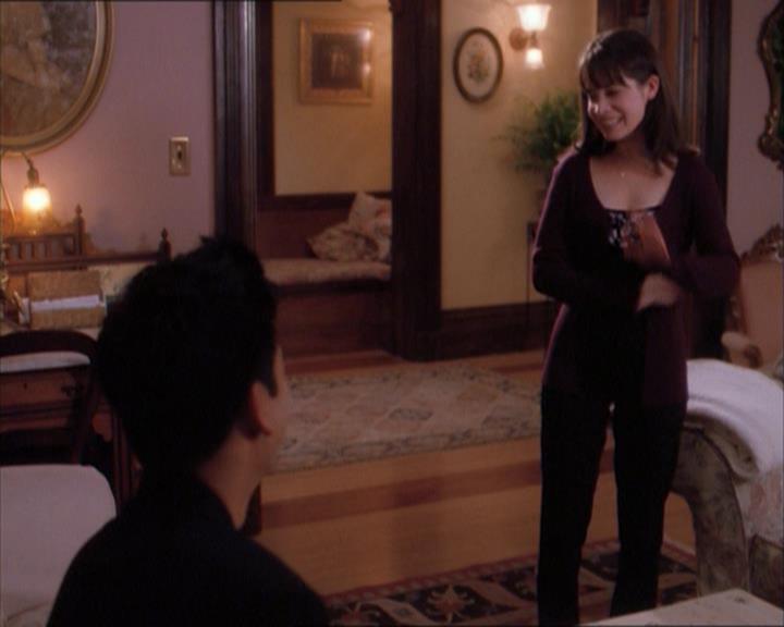 Charmed-Online_dot_net-1x04DeadManDating1111.jpg