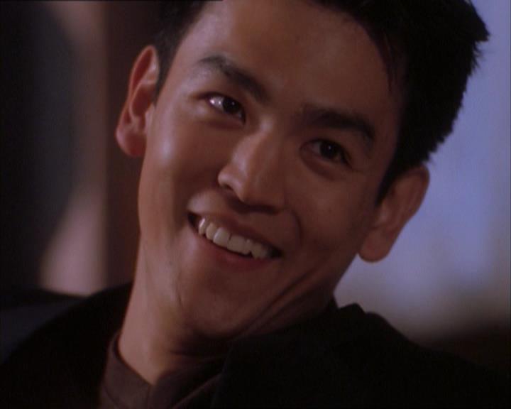 Charmed-Online_dot_net-1x04DeadManDating1119.jpg