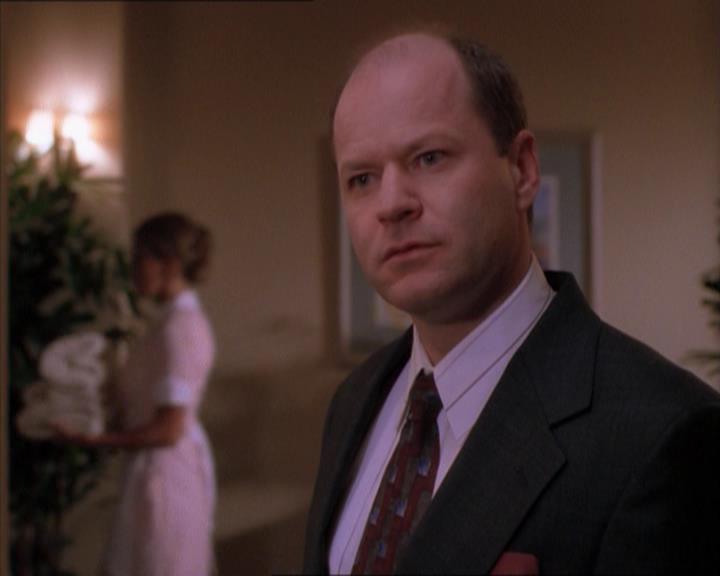Charmed-Online_dot_net-1x04DeadManDating1140.jpg