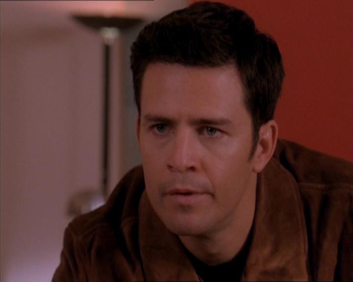 Charmed-Online_dot_net-1x04DeadManDating1258.jpg