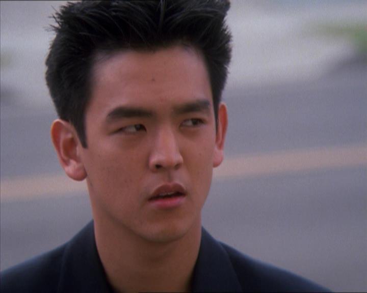 Charmed-Online_dot_net-1x04DeadManDating1308.jpg