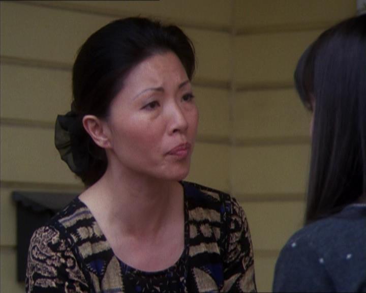 Charmed-Online_dot_net-1x04DeadManDating1317.jpg
