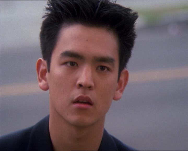 Charmed-Online_dot_net-1x04DeadManDating1324.jpg