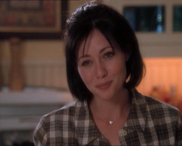 Charmed-Online_dot_net-1x04DeadManDating1459.jpg