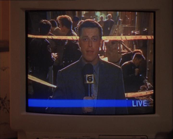 Charmed-Online_dot_net-1x04DeadManDating1467.jpg