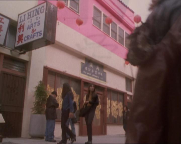 Charmed-Online_dot_net-1x04DeadManDating1521.jpg
