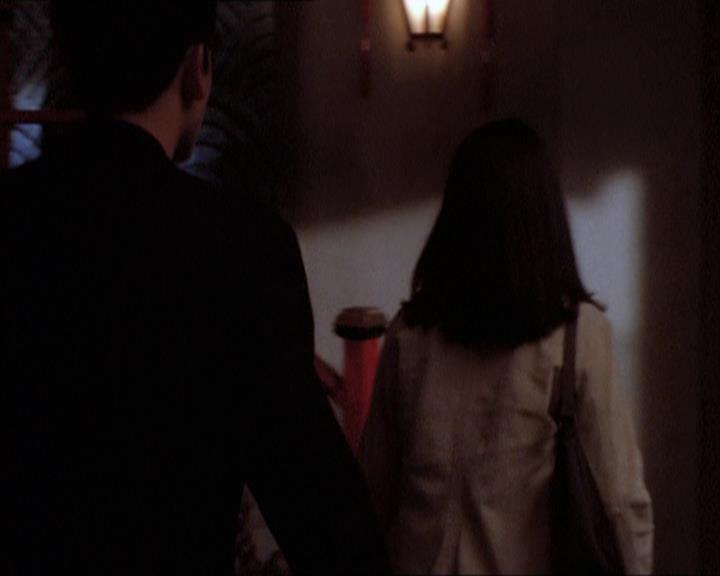 Charmed-Online_dot_net-1x04DeadManDating1539.jpg