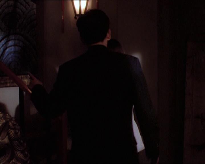 Charmed-Online_dot_net-1x04DeadManDating1540.jpg