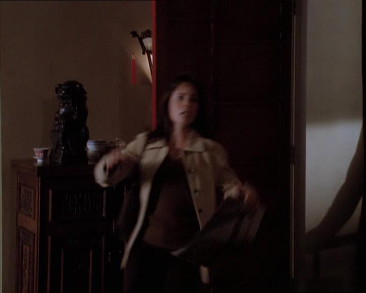 Charmed-Online_dot_net-1x04DeadManDating1556.jpg
