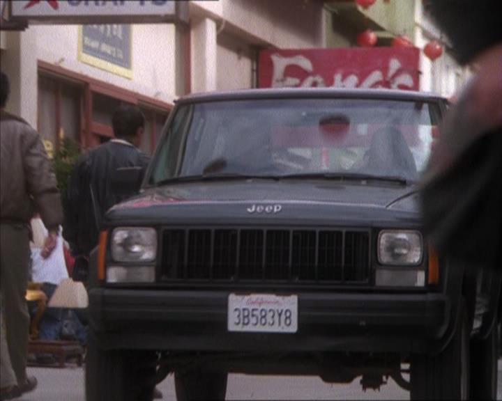 Charmed-Online_dot_net-1x04DeadManDating1584.jpg