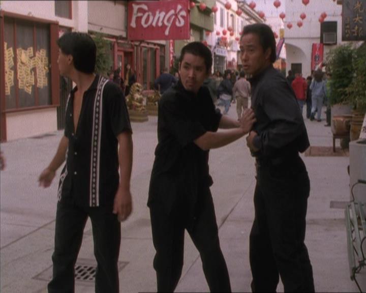 Charmed-Online_dot_net-1x04DeadManDating1590.jpg