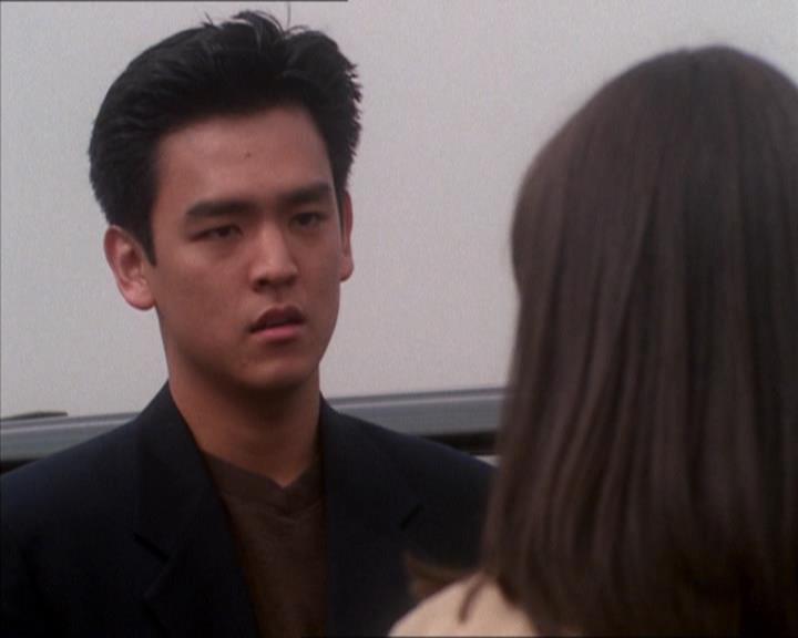 Charmed-Online_dot_net-1x04DeadManDating1633.jpg