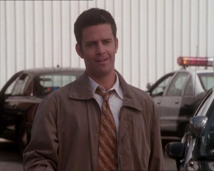 Charmed-Online_dot_net-1x04DeadManDating1654.jpg