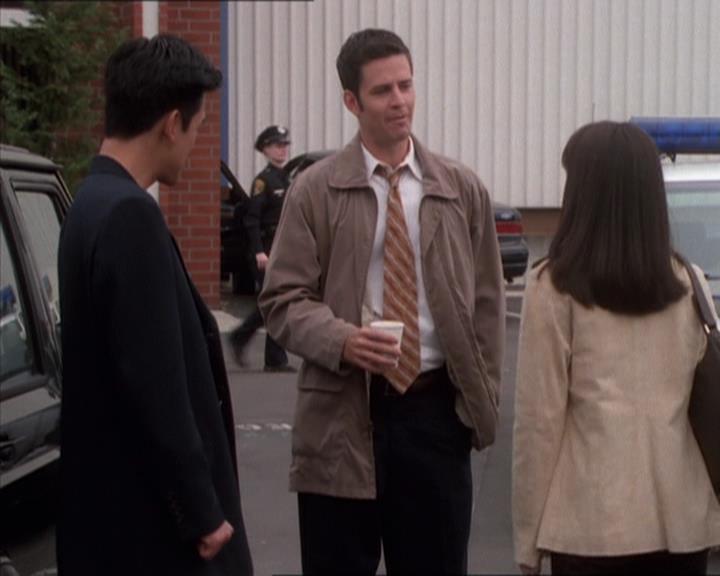 Charmed-Online_dot_net-1x04DeadManDating1662.jpg