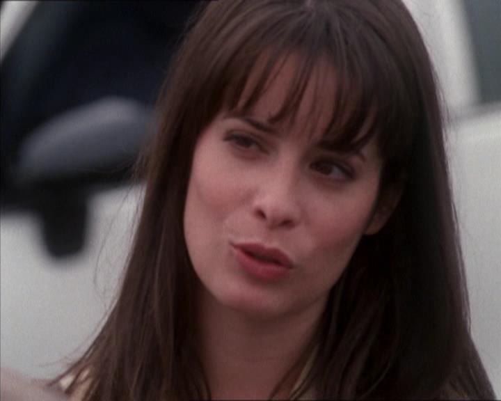 Charmed-Online_dot_net-1x04DeadManDating1679.jpg
