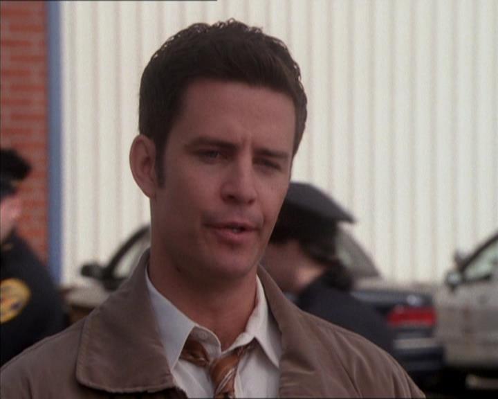 Charmed-Online_dot_net-1x04DeadManDating1681.jpg