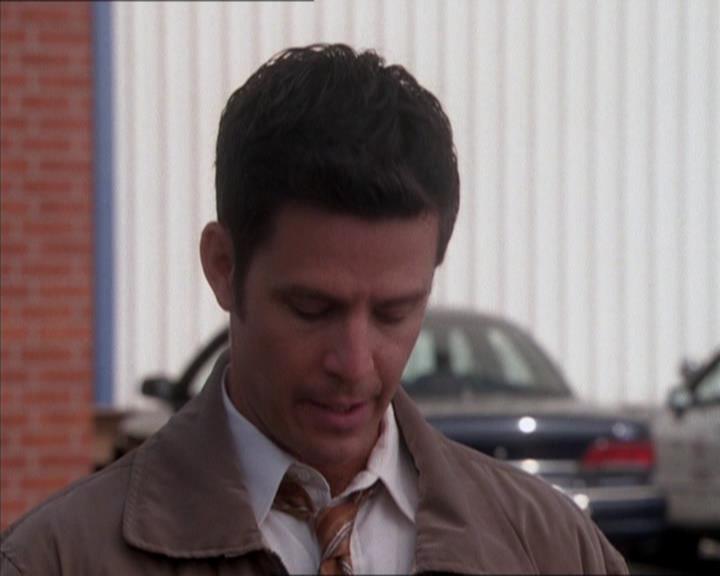 Charmed-Online_dot_net-1x04DeadManDating1691.jpg