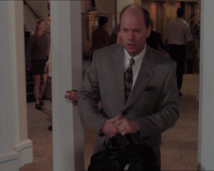 Charmed-Online_dot_net-1x04DeadManDating1729.jpg