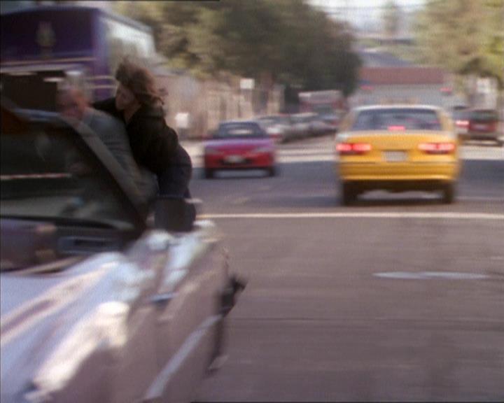 Charmed-Online_dot_net-1x04DeadManDating1755.jpg