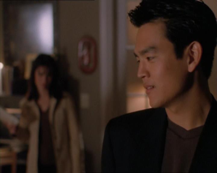 Charmed-Online_dot_net-1x04DeadManDating1788.jpg