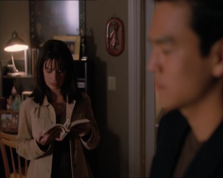 Charmed-Online_dot_net-1x04DeadManDating1795.jpg