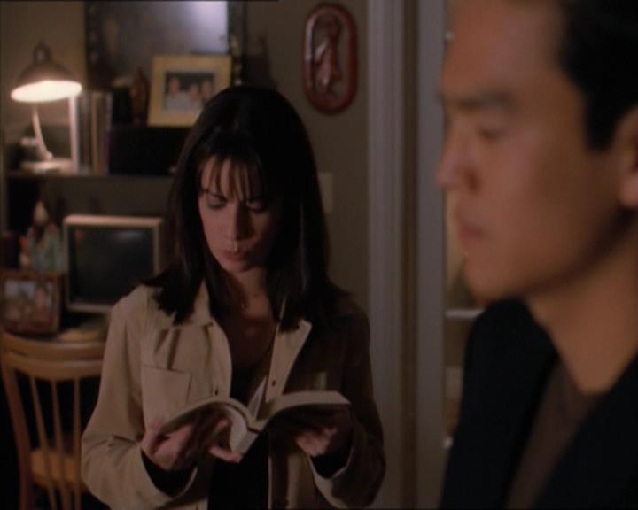 Charmed-Online_dot_net-1x04DeadManDating1797.jpg