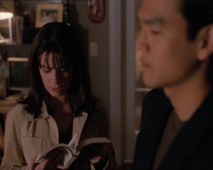 Charmed-Online_dot_net-1x04DeadManDating1801.jpg