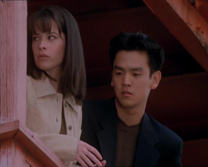 Charmed-Online_dot_net-1x04DeadManDating2161.jpg