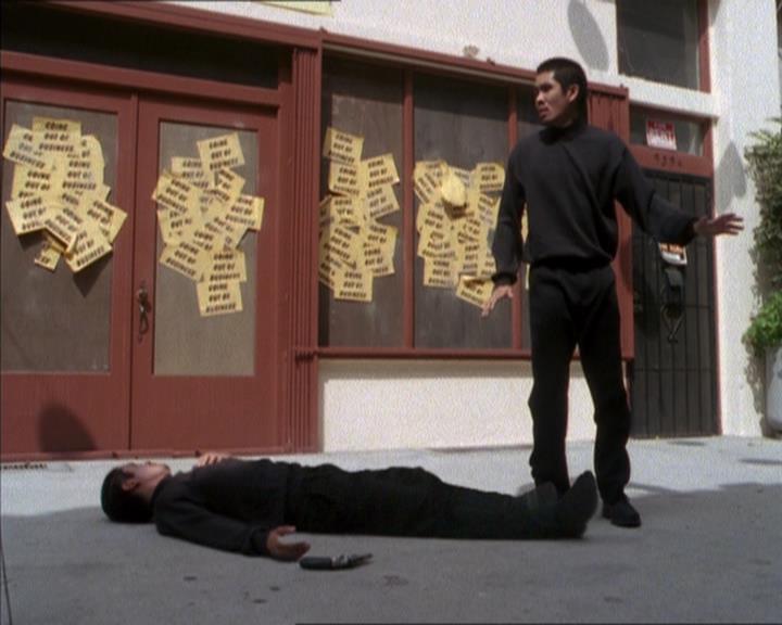 Charmed-Online_dot_net-1x04DeadManDating2176.jpg