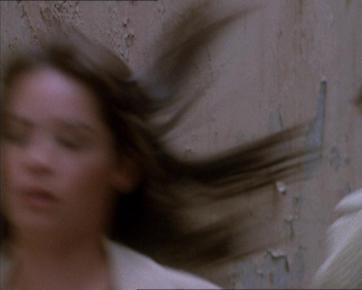 Charmed-Online_dot_net-1x04DeadManDating2190.jpg