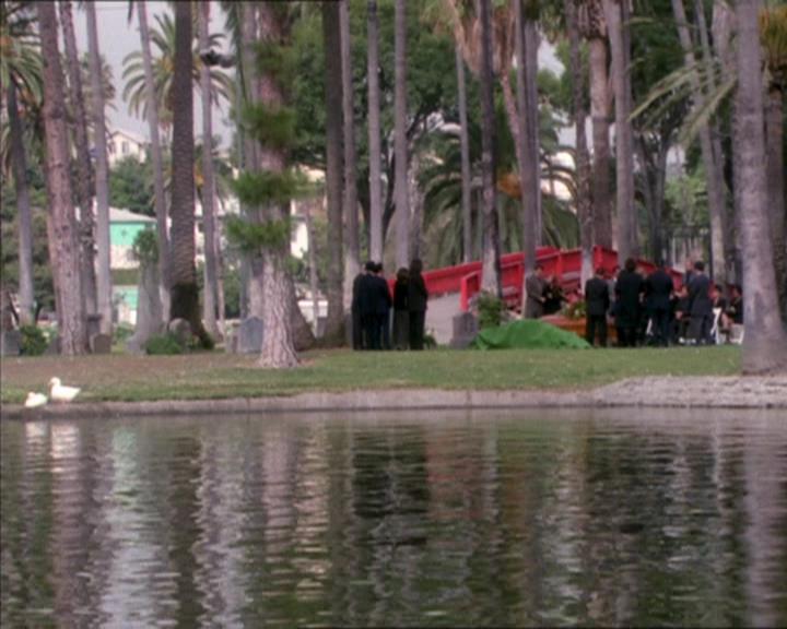 Charmed-Online_dot_net-1x04DeadManDating2251.jpg