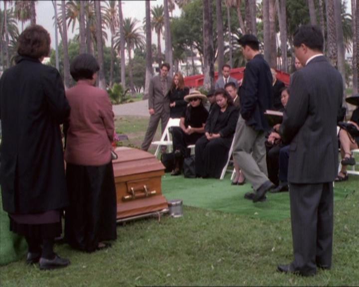 Charmed-Online_dot_net-1x04DeadManDating2283.jpg