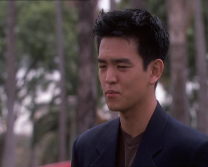 Charmed-Online_dot_net-1x04DeadManDating2295.jpg