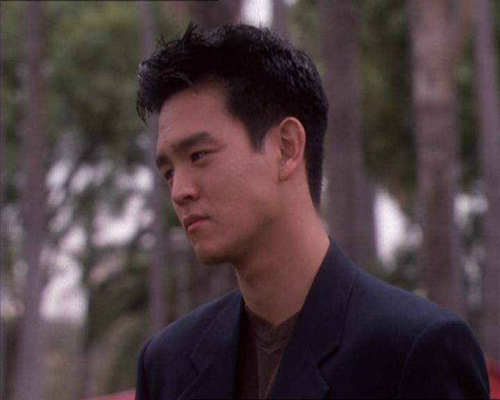 Charmed-Online_dot_net-1x04DeadManDating2305.jpg