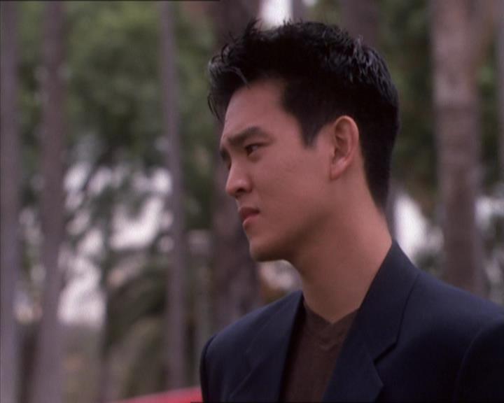 Charmed-Online_dot_net-1x04DeadManDating2310.jpg
