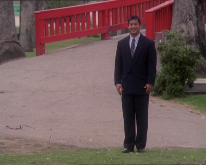 Charmed-Online_dot_net-1x04DeadManDating2335.jpg