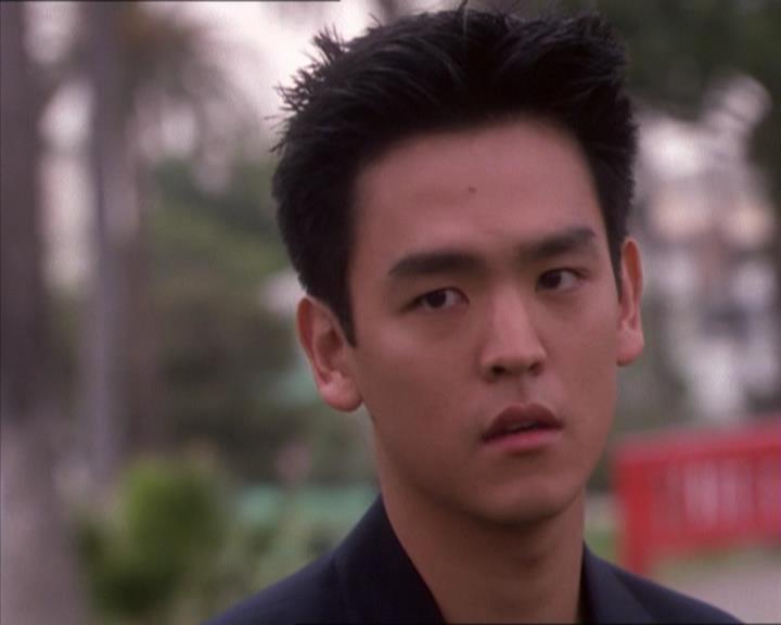 Charmed-Online_dot_net-1x04DeadManDating2346.jpg