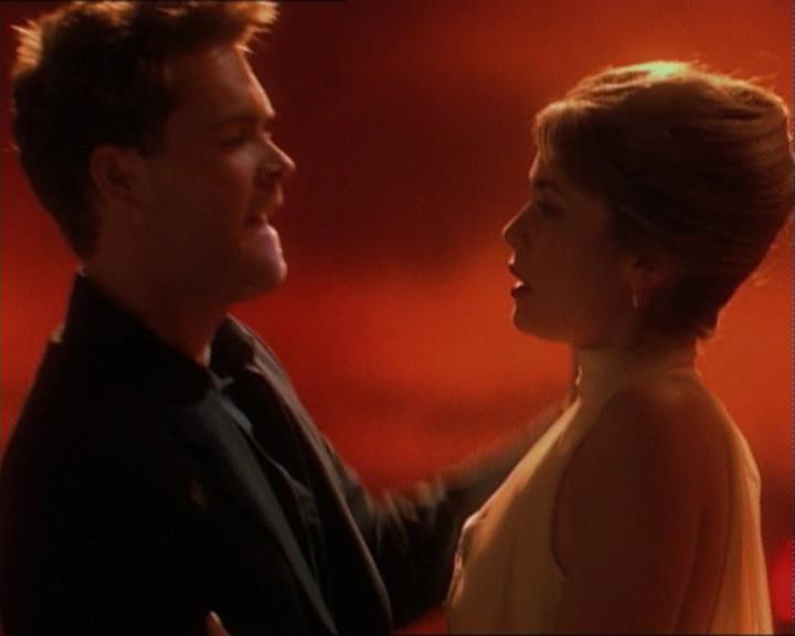 Charmed-Online-dot-net_105DreamSorcerer0245.jpg