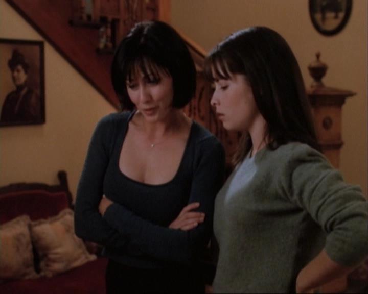 Charmed-Online-dot-net_105DreamSorcerer0809.jpg