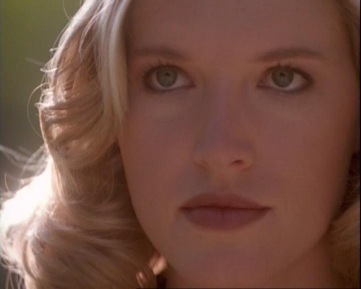 Charmed-Online-dot-net_106TheWeddingFromHell0092.jpg