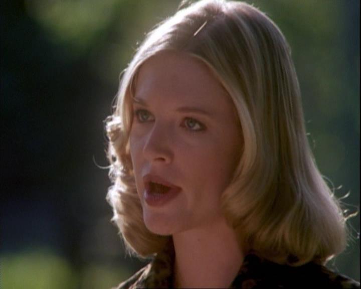 Charmed-Online-dot-net_106TheWeddingFromHell0112.jpg