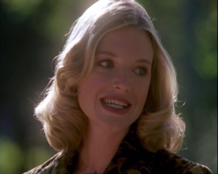 Charmed-Online-dot-net_106TheWeddingFromHell0132.jpg