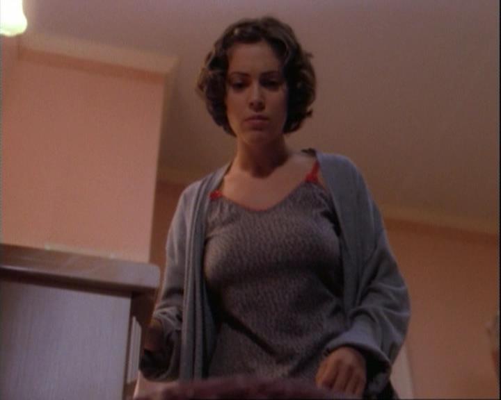 Charmed-Online-dot-net_106TheWeddingFromHell0233.jpg