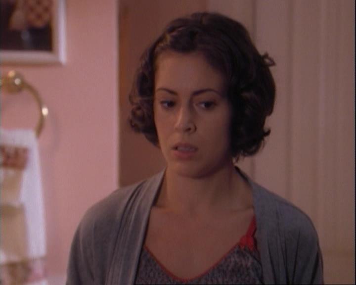Charmed-Online-dot-net_106TheWeddingFromHell0250.jpg