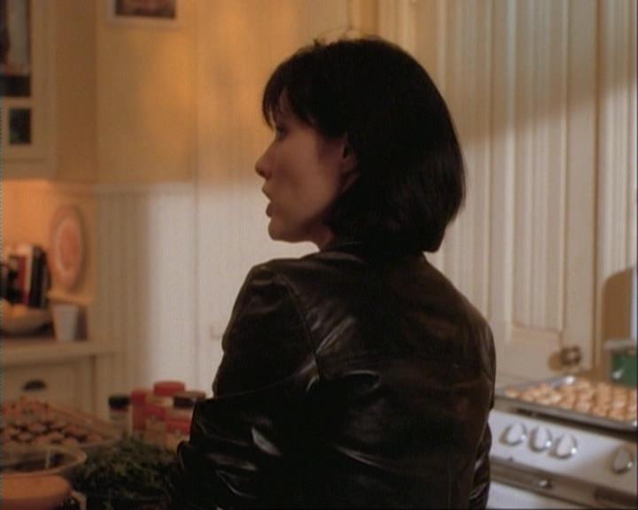 Charmed-Online-dot-net_106TheWeddingFromHell0375.jpg
